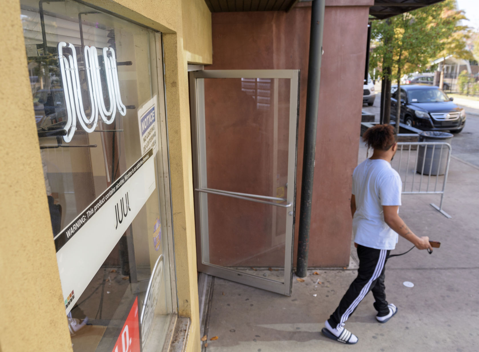 'It's just everywhere': Louisiana schools struggle to slow vaping use among students
